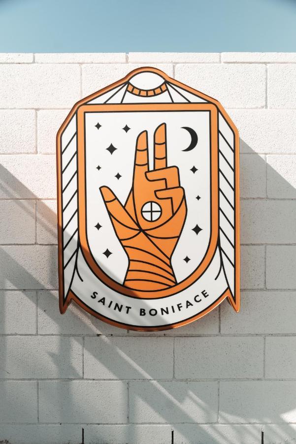 Saint Boniface Hotel อินดิโอ ภายนอก รูปภาพ